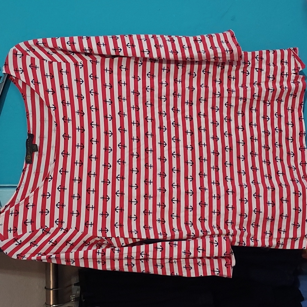 Womens Limited outback red large tee